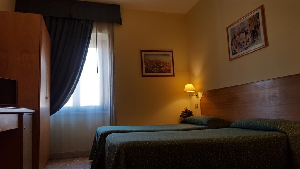 Nuovo Albergo Chieti Exterior foto
